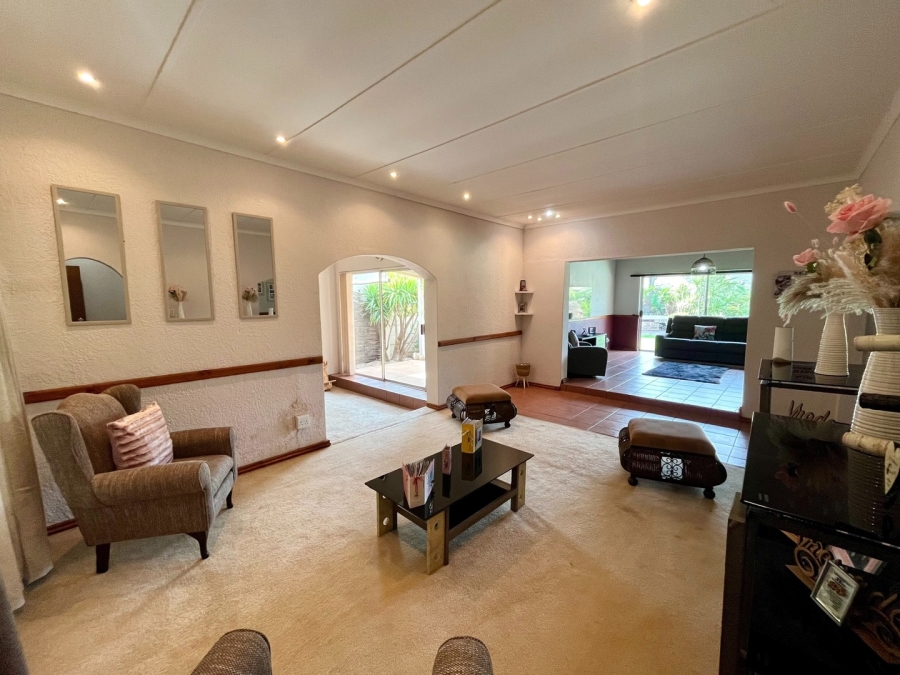 3 Bedroom Property for Sale in La Hoff North West